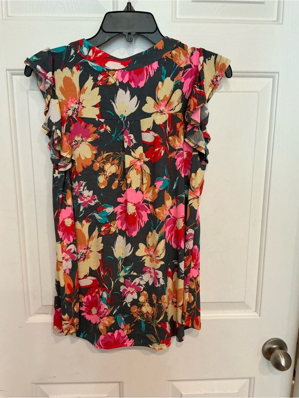 dear scarlett Black Floral Ruffle Sleeve Blouse - Picture 2 of 2